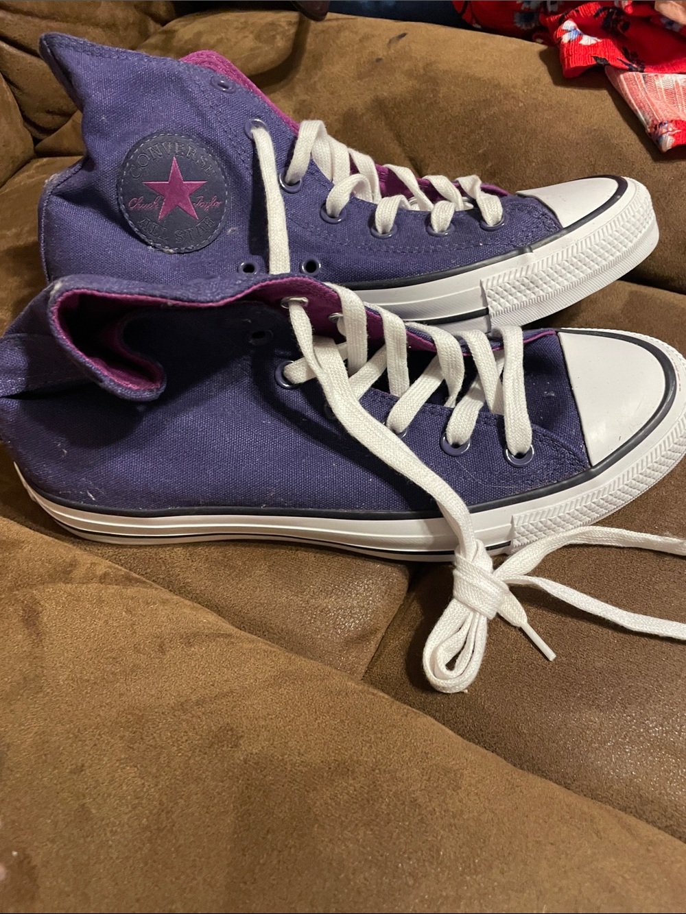 Converse women’s Purple High-Top Sneakers with Pink Star Accent** never worn **